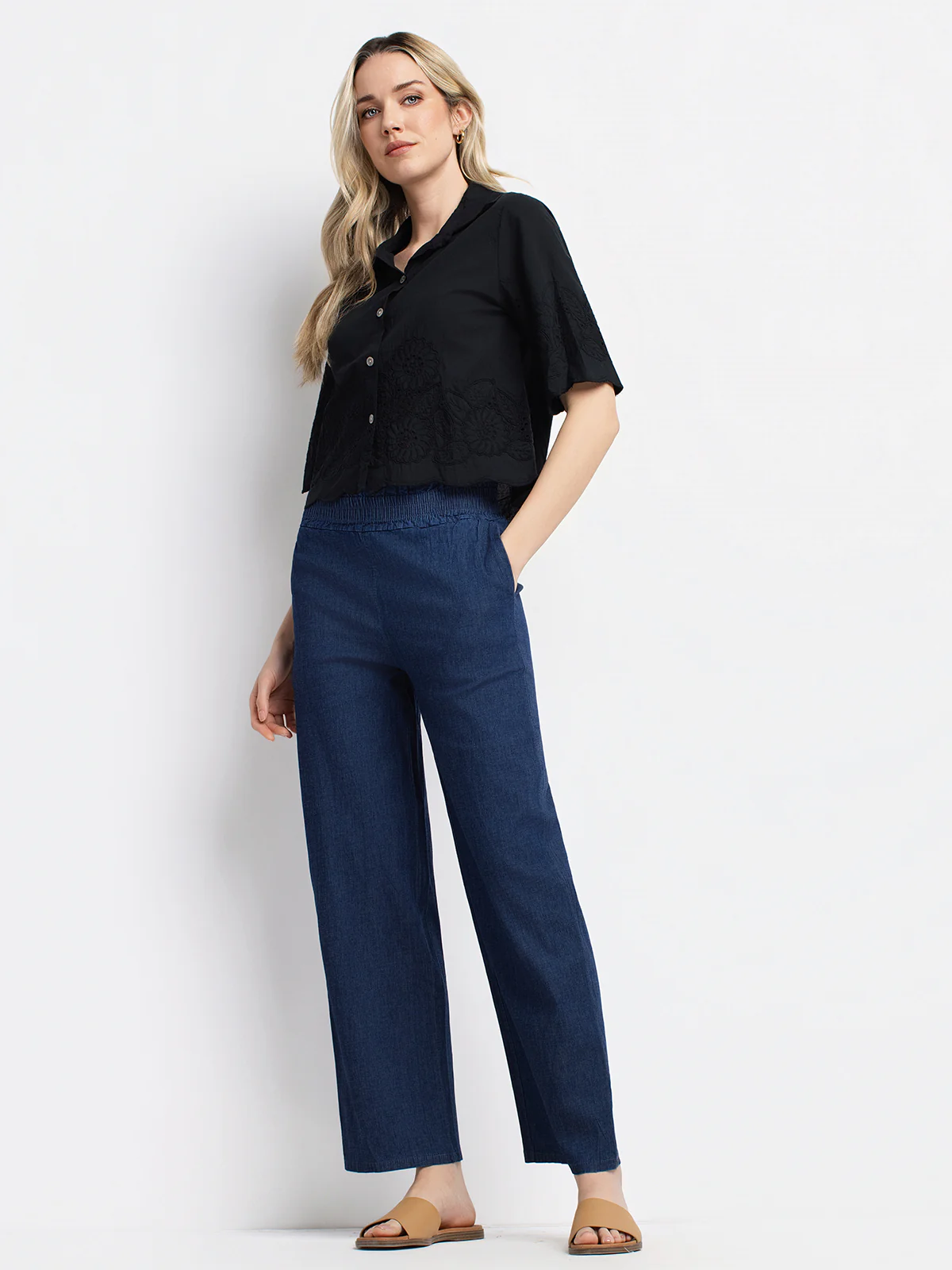Blouse à manches courtes avec boutons - Image 3