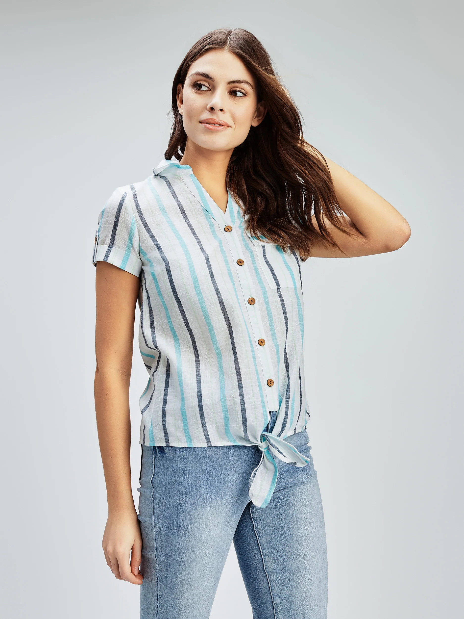 Blouse à manches courtes avec boutons - Image 8
