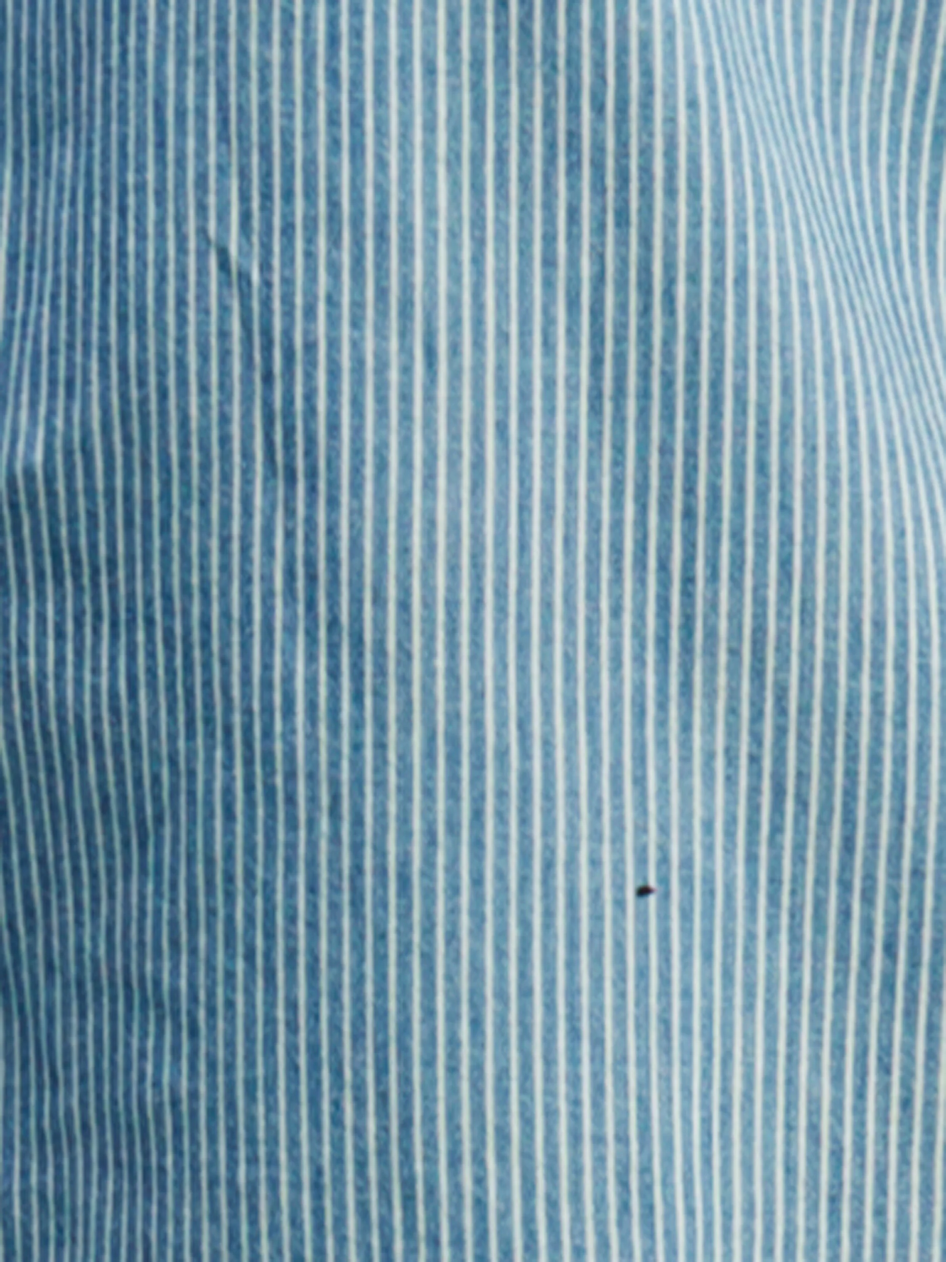 Blouse à manches courtes avec boutons - Image 4
