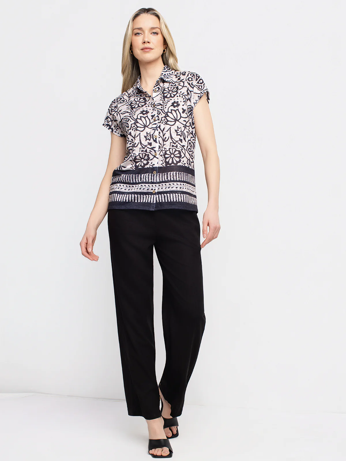 Blouse à manches courtes avec boutons - Image 5