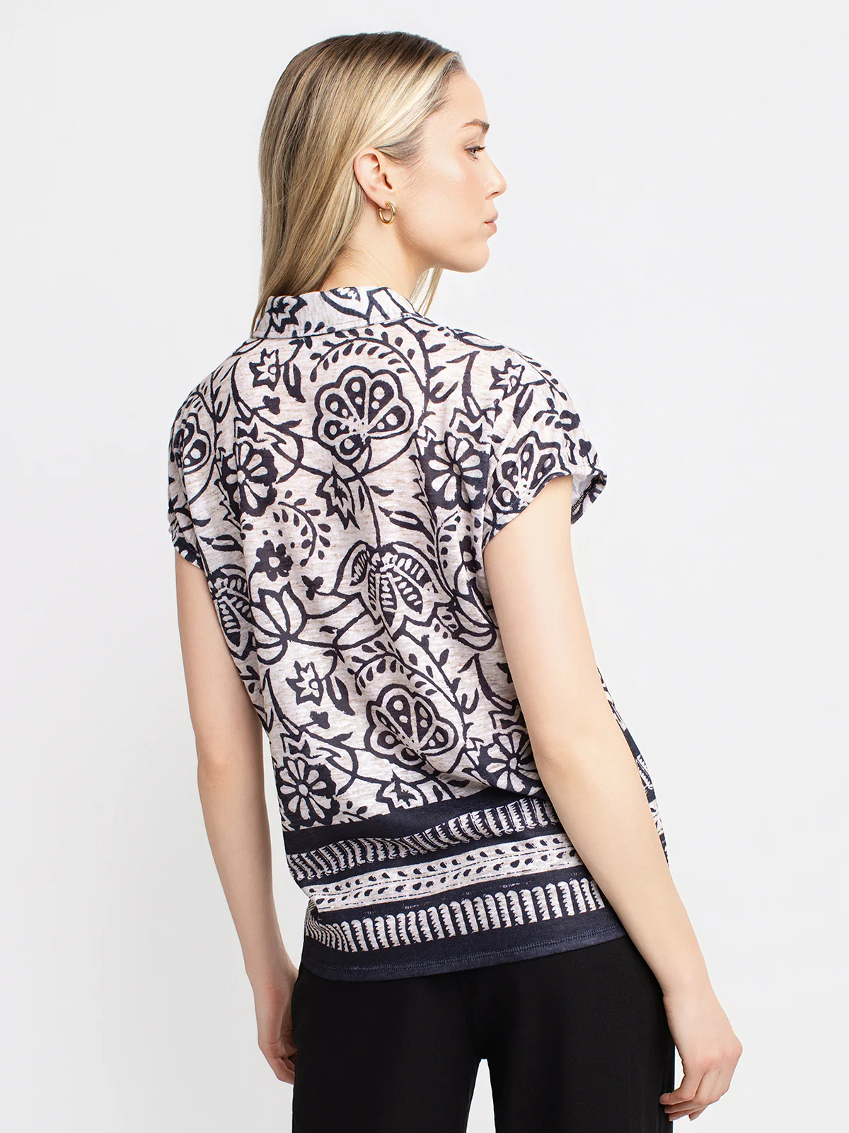 Blouse à manches courtes avec boutons - Image 6