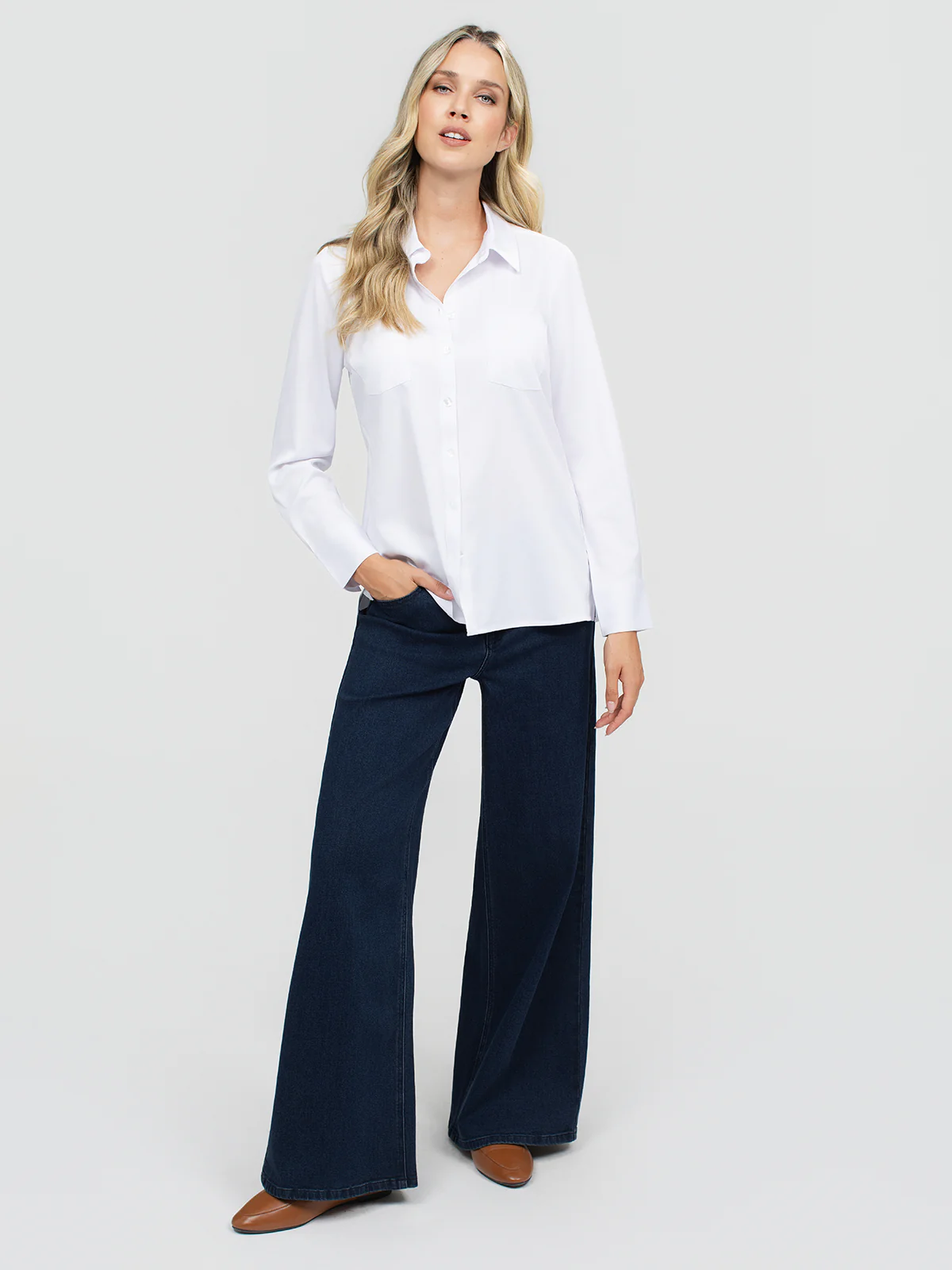 Blouse à manches longues avec boutons - Image 2