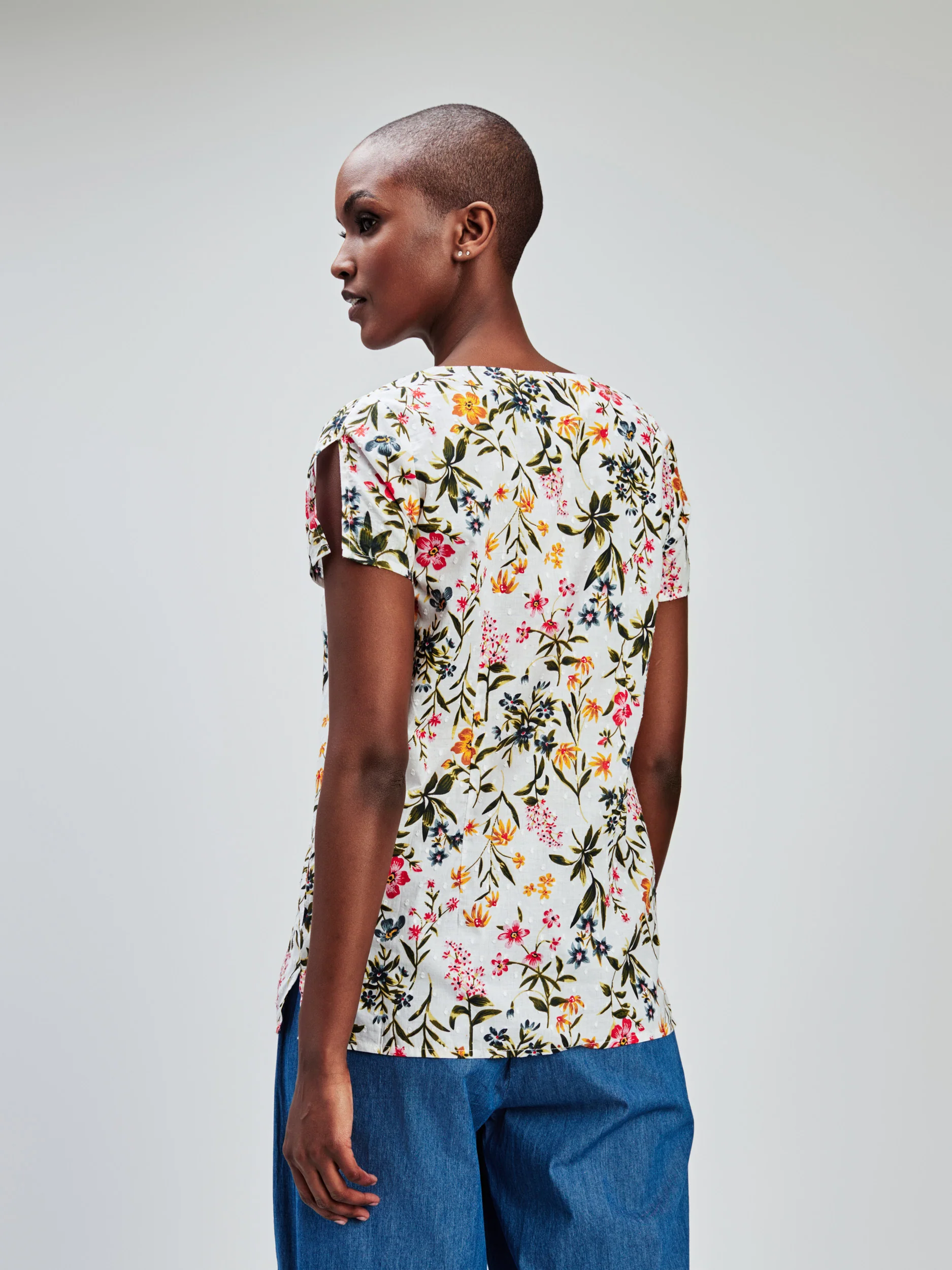 Blouse ajustée à manches courtes avec boutons - Image 3