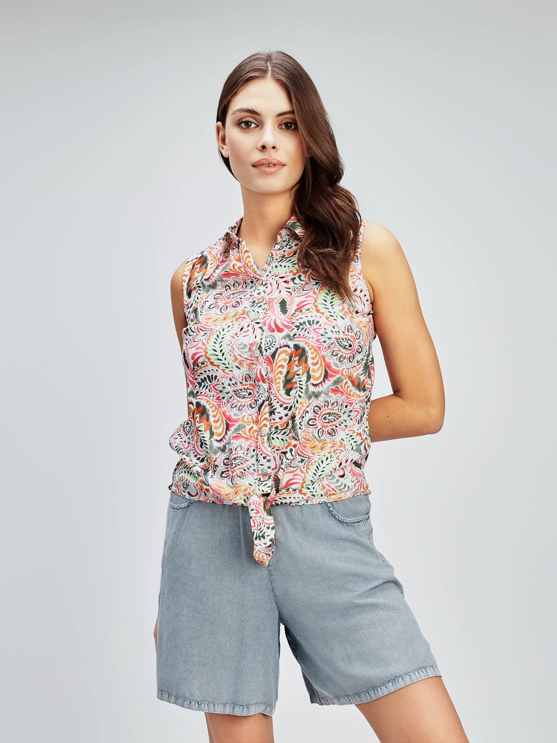 Blouse sans manches avec boutons - Image 3