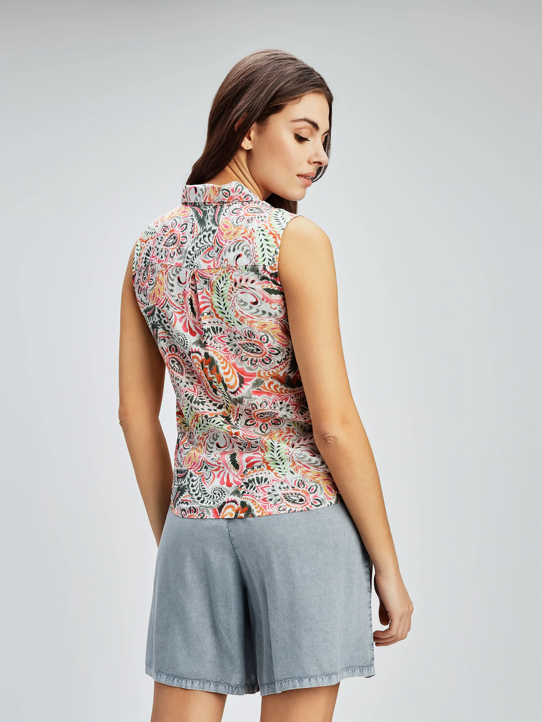 Blouse sans manches avec boutons - Image 4