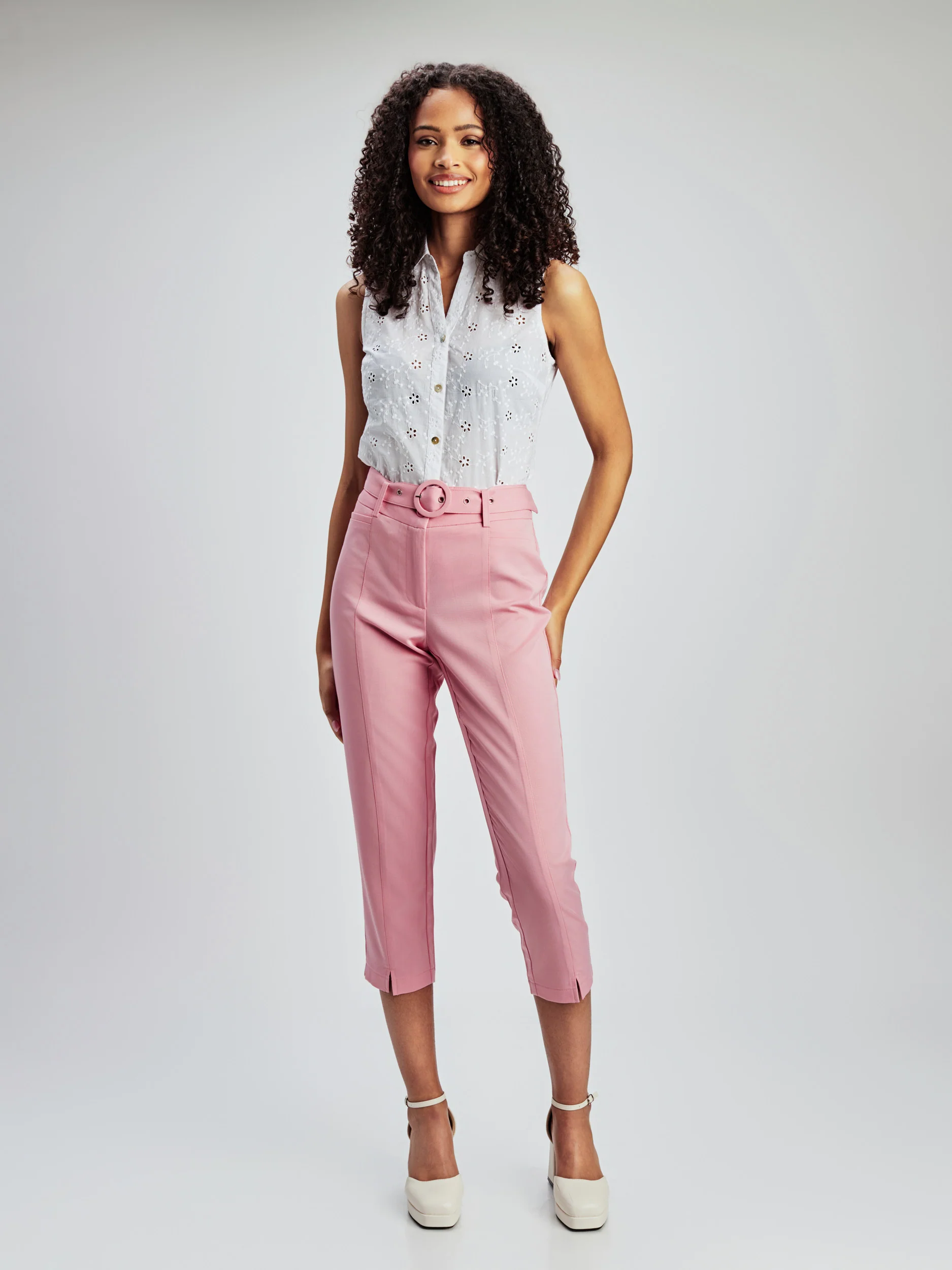 Blouse sans manches avec boutons - Image 2
