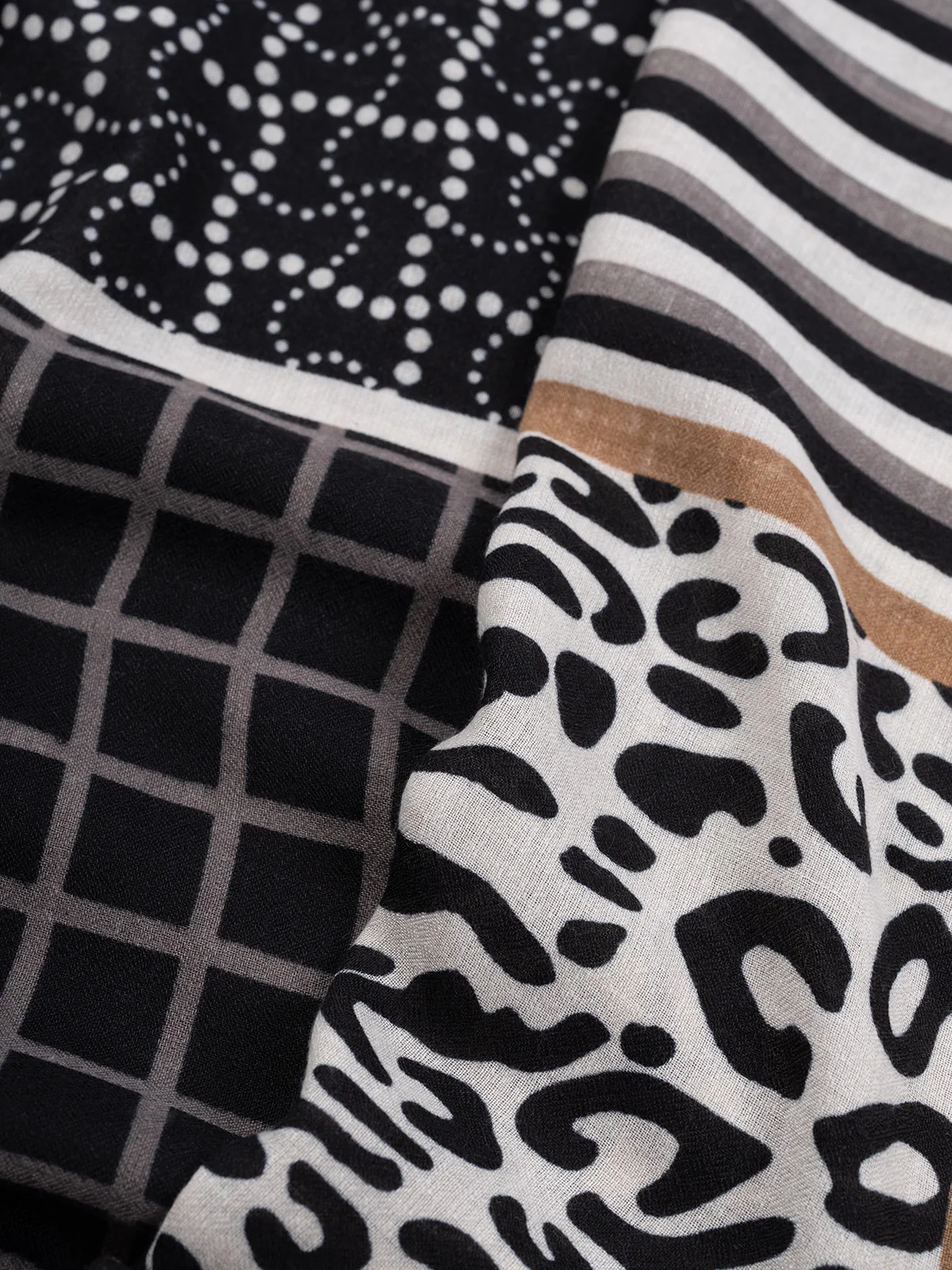 Foulard carré - Image 2