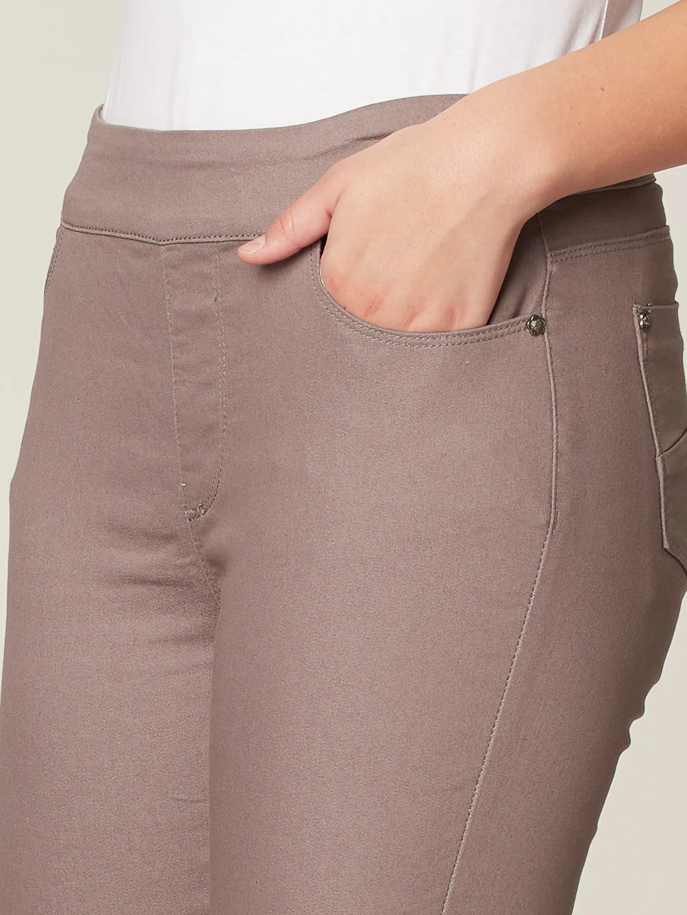 Jean skinny semi-ajusté à enfiler - Image 9