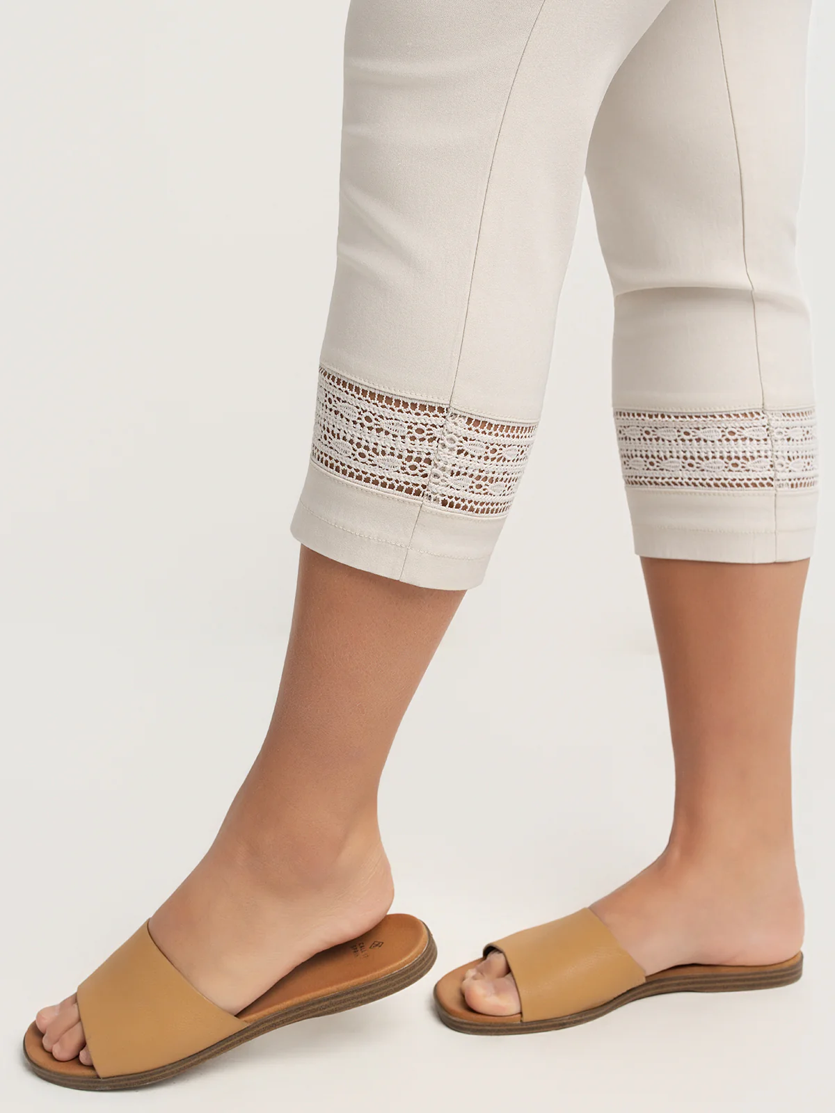 Pantalon ajusté à enfiler - Image 10