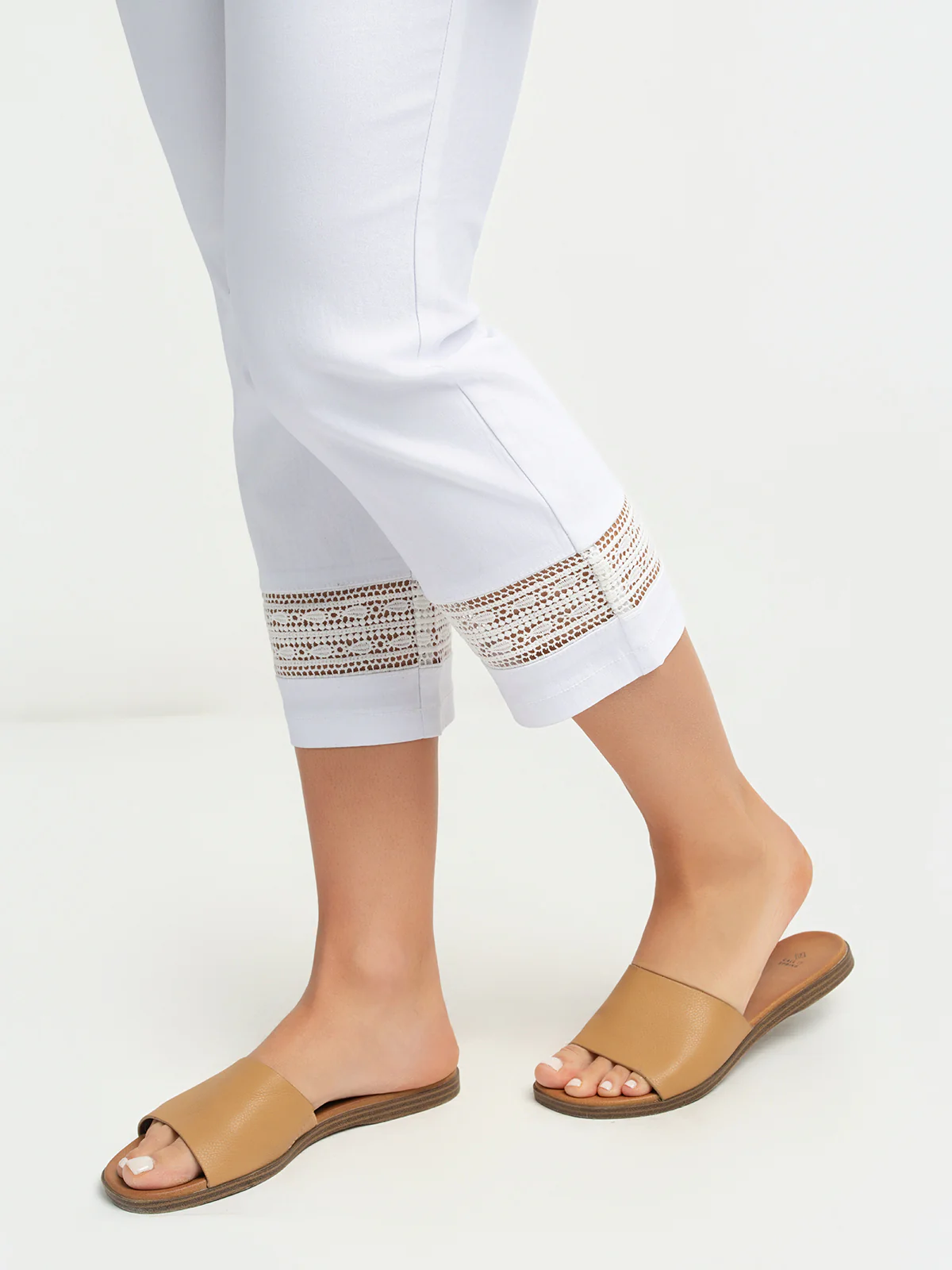 Pantalon ajusté à enfiler - Image 4