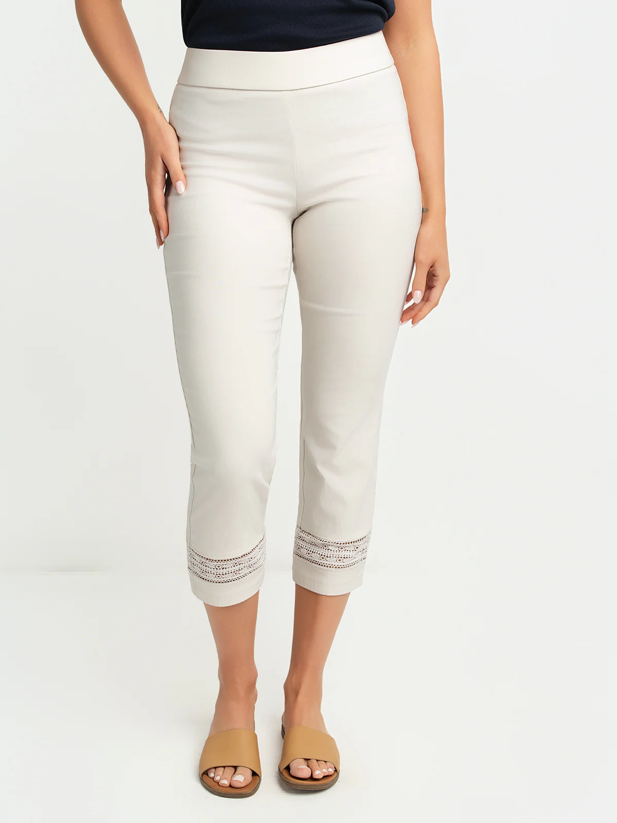 Pantalon ajusté à enfiler - Image 7