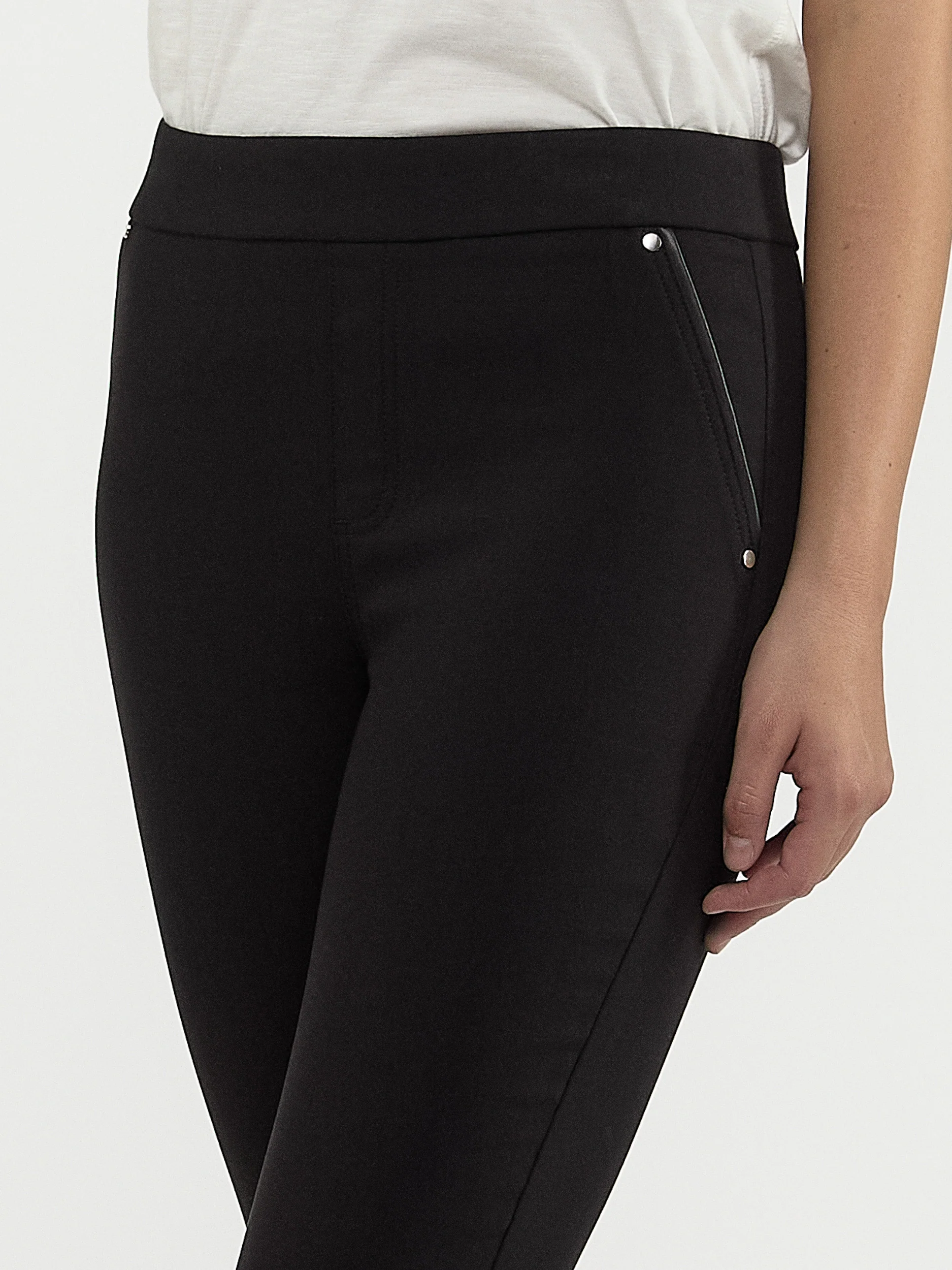 Pantalon droit semi-ajusté à enfiler - Petite - Image 2