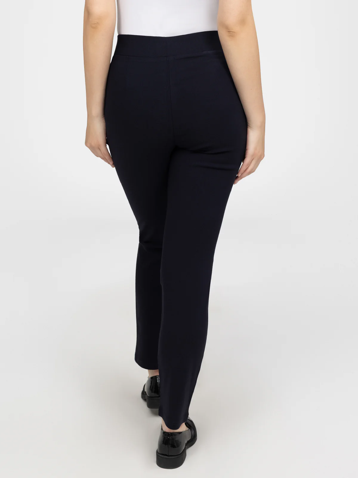 Pantalon droit semi-ajusté à enfiler - Petite - Image 15