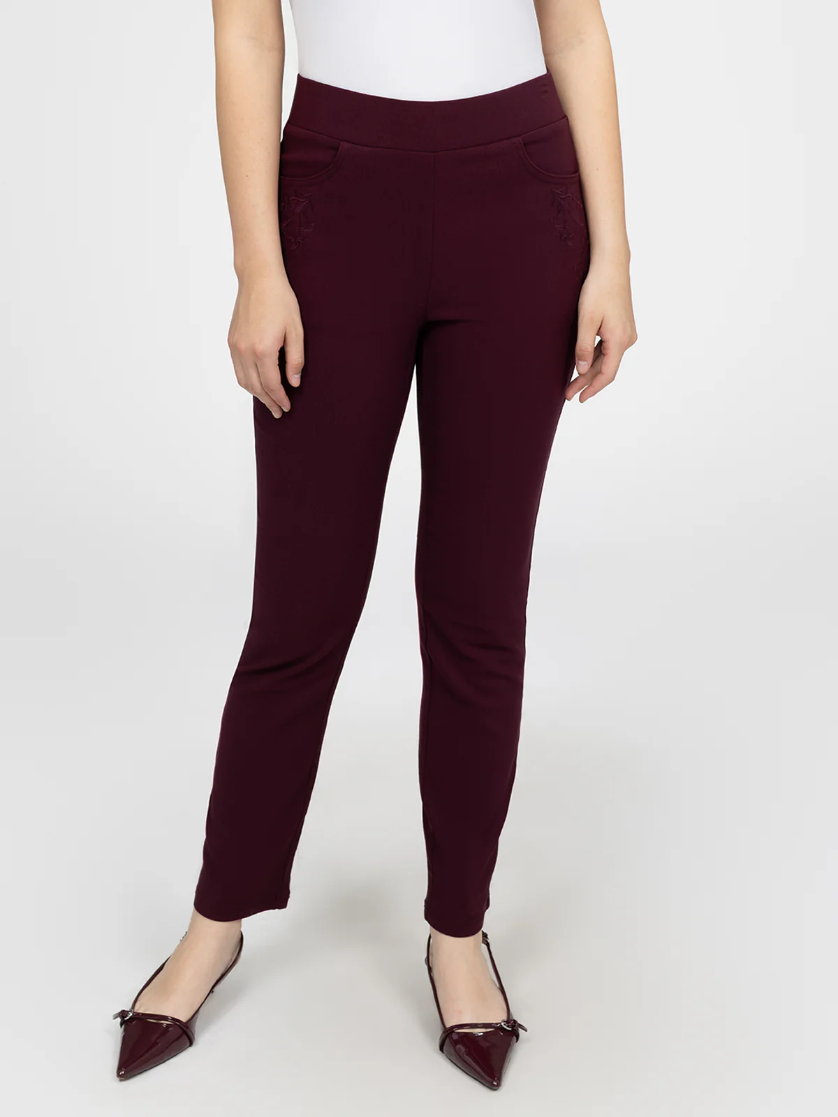 Pantalon droit semi-ajusté à enfiler - Petite - Image 9
