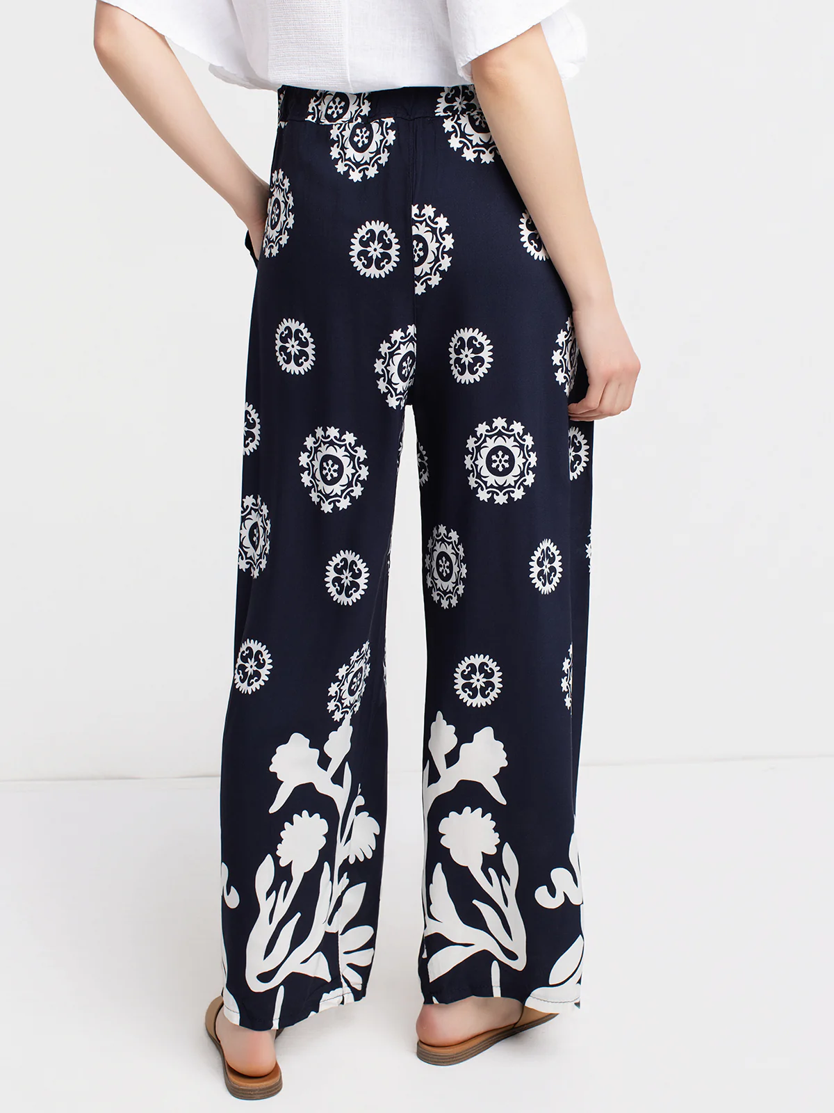 Pantalon large imprimé motif floral - Image 3