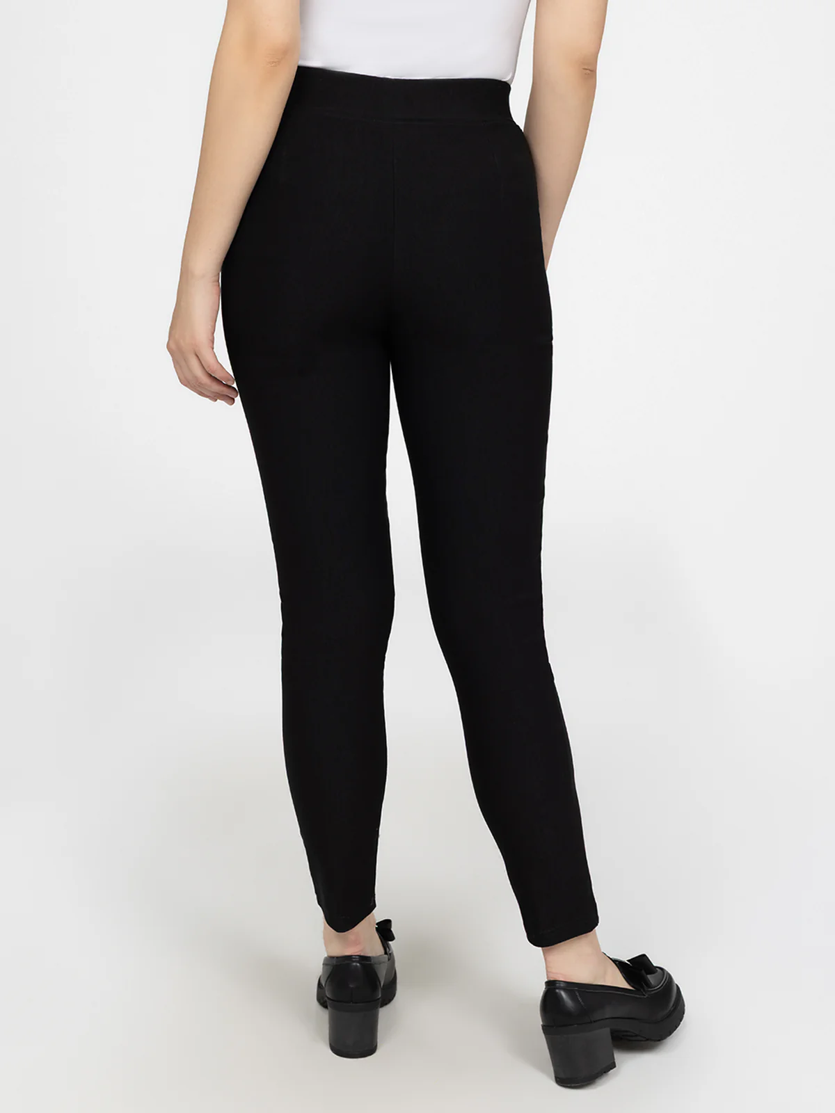 Pantalon skinny ajusté à enfiler - Image 4