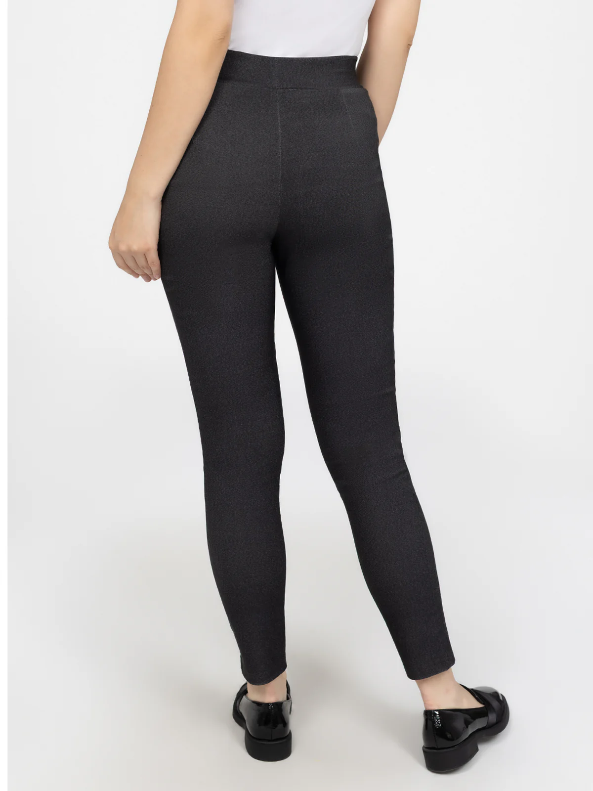 Pantalon skinny ajusté à enfiler - Image 9