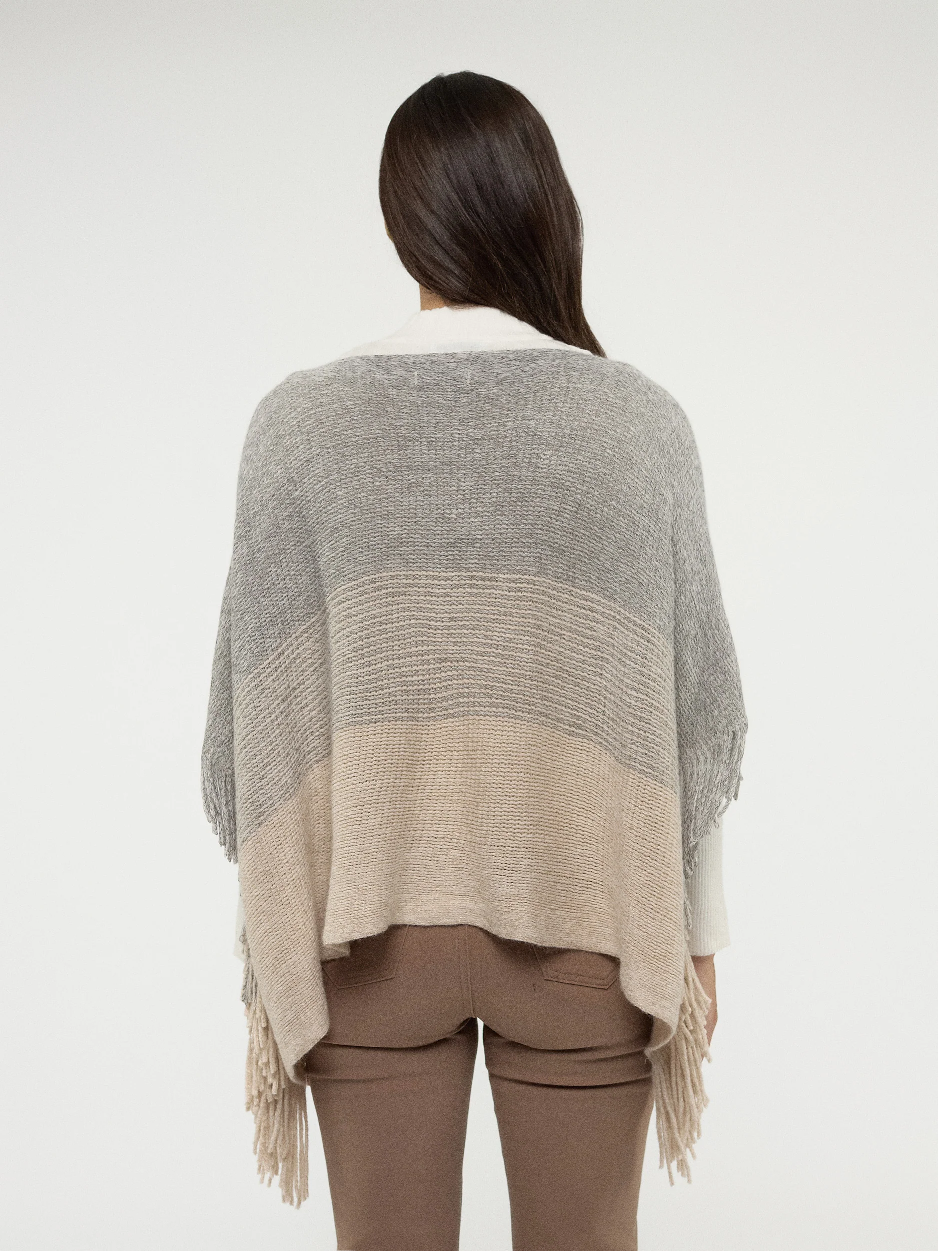 Poncho en tricot - Image 3