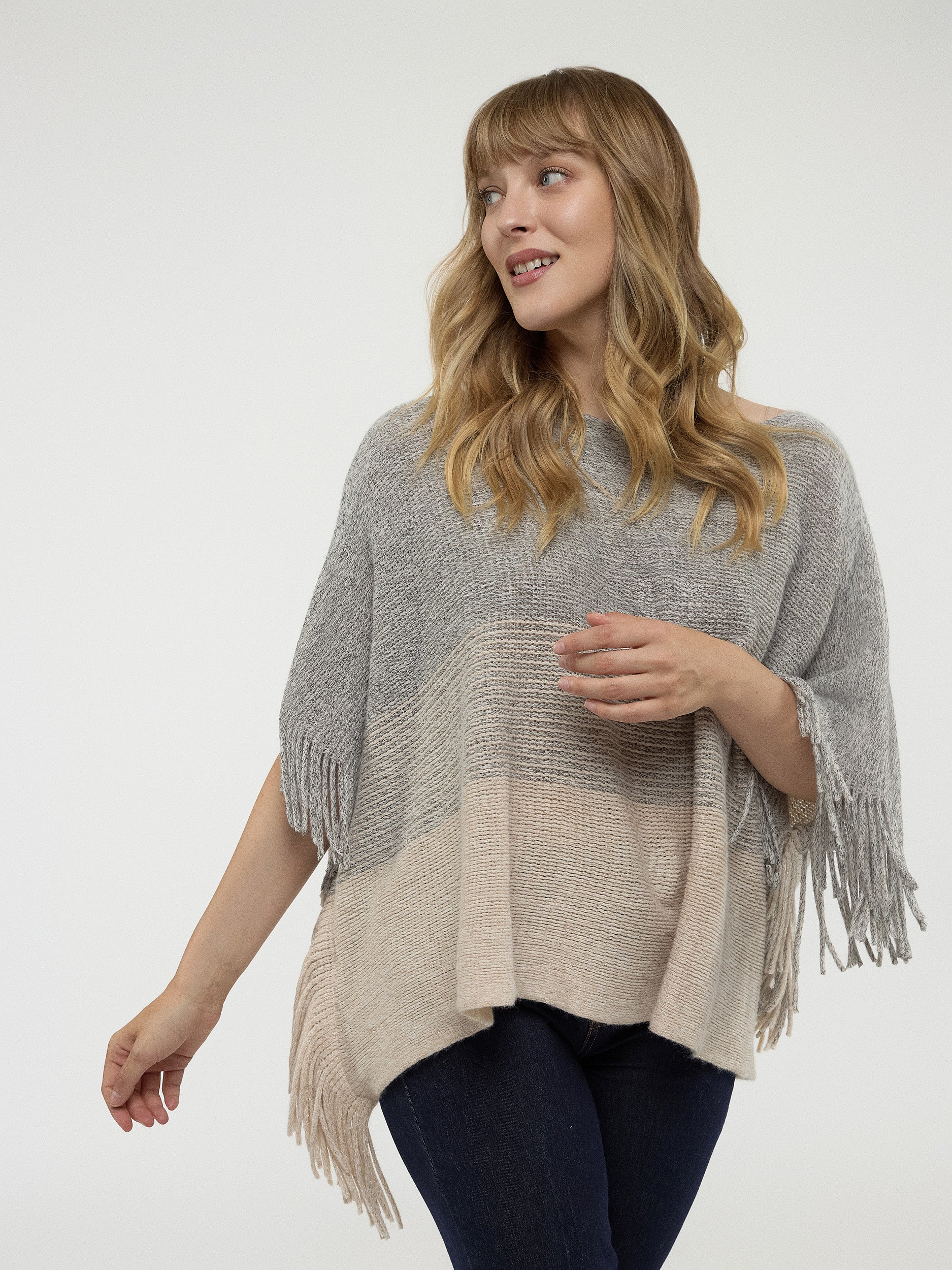 Poncho en tricot - Image 9